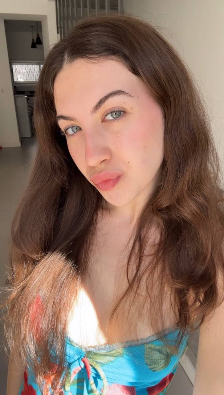 Nude girl Amber in Bekasi